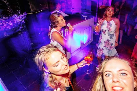 Vrijgezellenfeest Opdrachten: Een Feest om Nooit te Vergeten